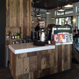 0-ANTICA-EDILIZIA-BAR-BIBIONE-RIVESTIMENTO-ROVERE-ANTICO-DI-RECUPERO