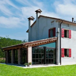 00-ANTICA-EDILIZIA-Solaio-travi-a-vista-pavimento-rivestimento-legno-antico-di-recupero-1