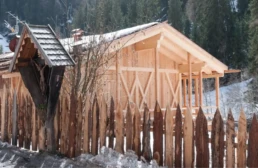 0000-ANTICA-EDILIZIA-Solaio-travi-a-vista-pavimento-rivestimento-legno-antico-di-recupero