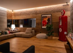 02-ANTICA-EDILIZIA-TREVISO-RIVESTIMENTO-PARETE-BASCULANTE-PAVIMENTO-ROVERE-ANTICO-DI-RECUPERO