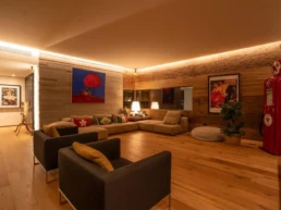 02-ANTICA-EDILIZIA-TREVISO-RIVESTIMENTO-PARETE-BASCULANTE-PAVIMENTO-SCALE-ROVERE-ANTICO-DI-RECUPER