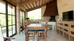 04-ANTICA-EDILIZIA-Solaio-travi-a-vista-pavimento-rivestimento-legno-antico-di-recupero