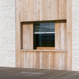 12-ANTICA-EDILIZIA-abitazione-rivestimento-tetto-travi-serramenti-legno-antico-di-recupero-abete-1