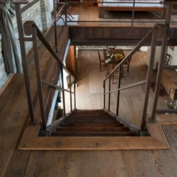 2-ANTICA-EDILIZIA-SCALE-legno-antico-di-recupero