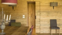 21-ANTICA-EDILIZIA-abitazione-porta-ingresso-serramenti-legno-antico-di-recupero-abete-1