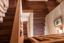 22-ANTICA-EDILIZIA-Solaio-travi-a-vista-pavimento-rivestimento-legno-antico-di-recupero-1