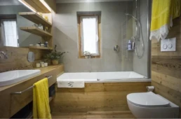 50-ANTICA-EDILIZIA-abitazione-bagno-pavimento-legno-antico-di-recupero-abete