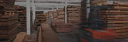 Antica-Edilizia-Panoramica-magazzino-legno-antico-di-recupero-3