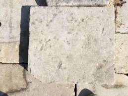 pavimento-pietra-antica-Trani-2